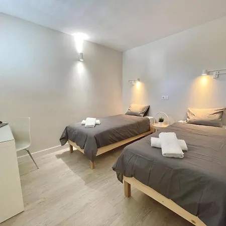 Timeless Clock Apartamento